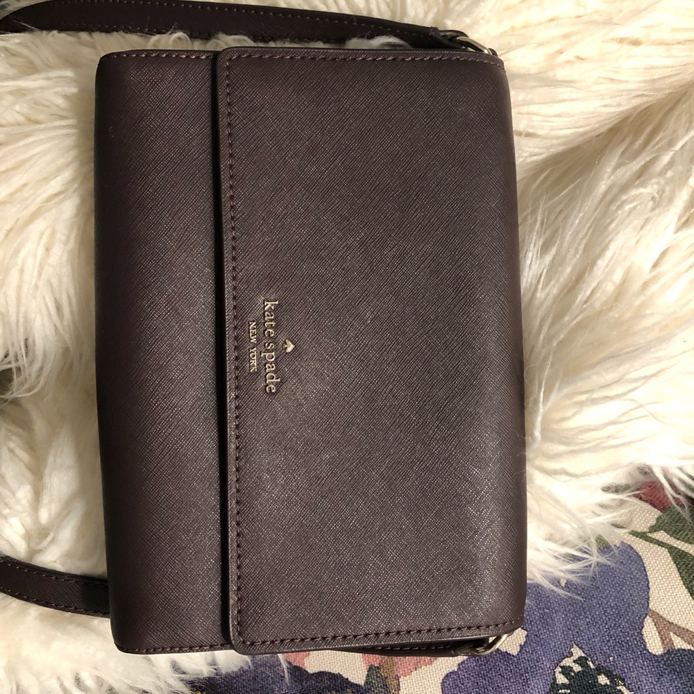 Like new Kate spade crossbody bag, plum color